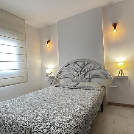 Apartamento De Playa En Santa Margarita. Roses Eksteriør bilde