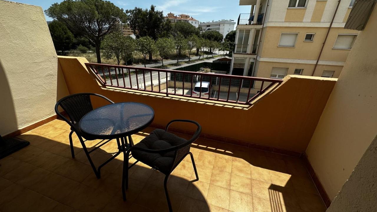 Apartamento De Playa En Santa Margarita. Roses Eksteriør bilde